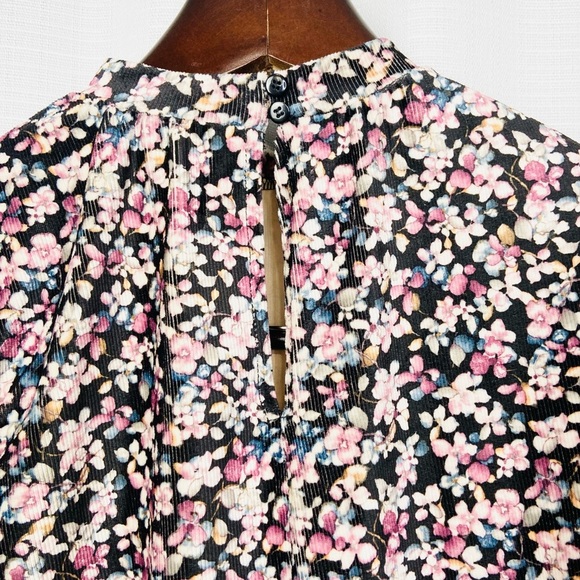 Ditsy moody floral corduroy mock neck balloon sleeve long sleeve medium - Picture 7 of 9